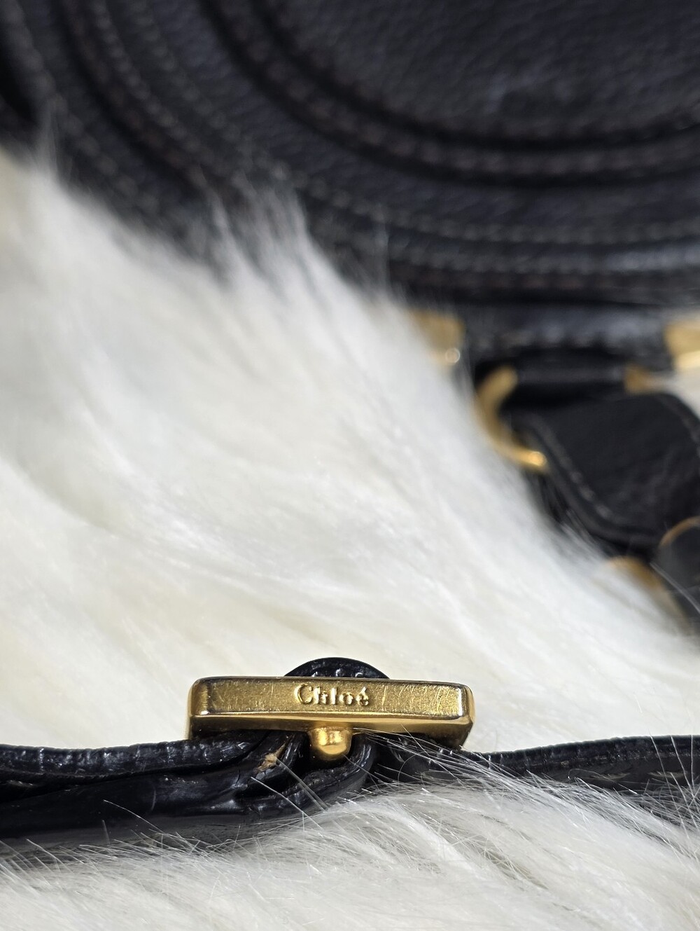 Chloé Marcie Small saddle bag in Black grained leather - Picture 8 of 14